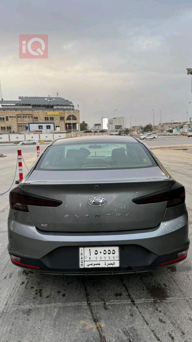 هیوندای ئەلەنترا